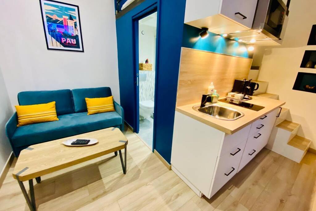 Tiny House Apartment Pau Exterior photo